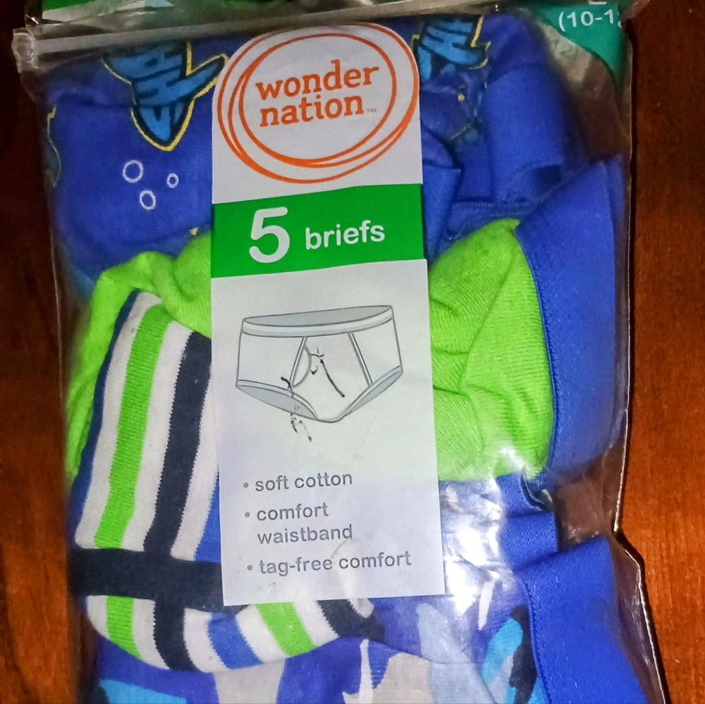 5 pack of boys underwear Size Large 10/12